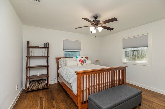 Building Photo - 6106 Kuldell Dr