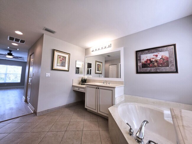 Building Photo - Vero Beach Rentals. Vero Beach Rent, LLC and Property Management Company