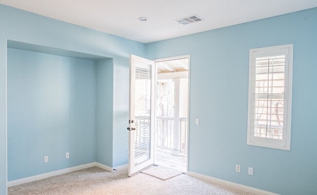 Building Photo - 4230 Vía Angelo