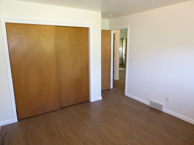 Building Photo - 808 Horizon Ave