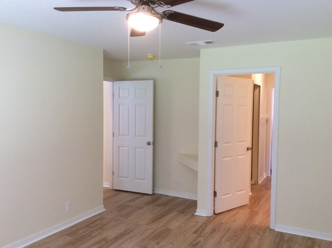 Building Photo - 4254 Whistlewood Cir