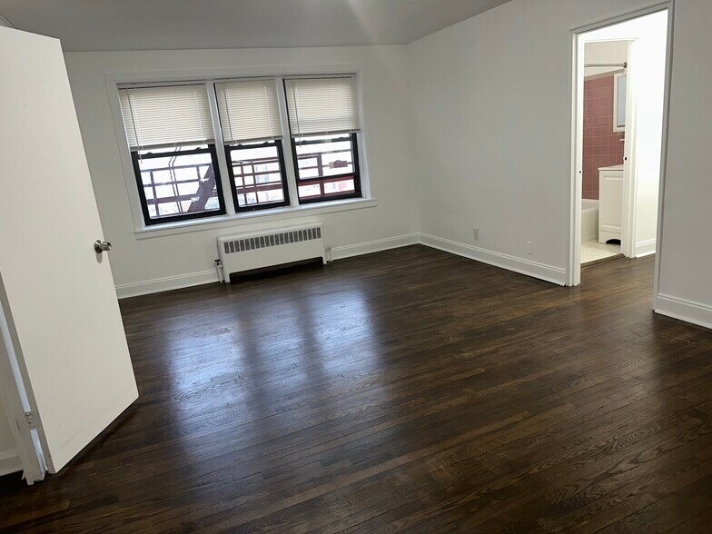 Building Photo - 1104 Palisade Ave