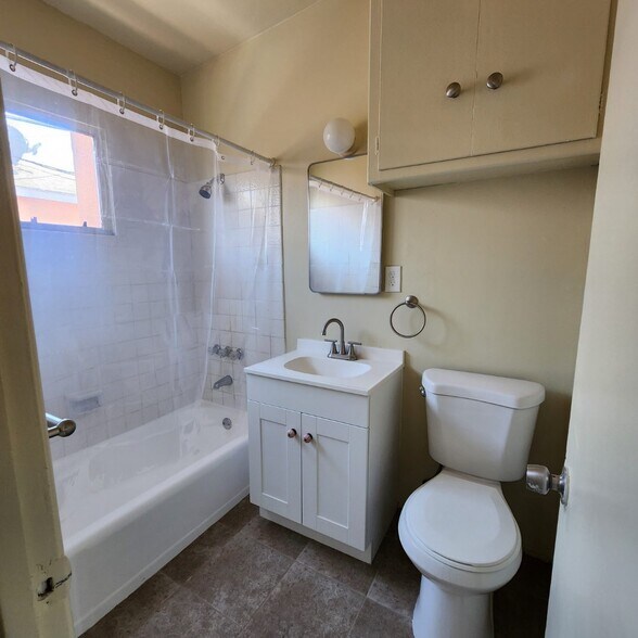 Bathroom - 9826 San Miguel Ave