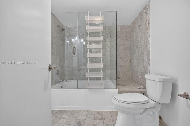 Building Photo - 10206 SW 77th Ct