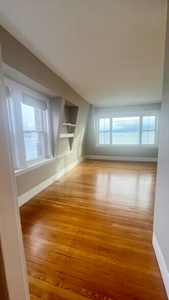 Living Room - 312 Humphrey St
