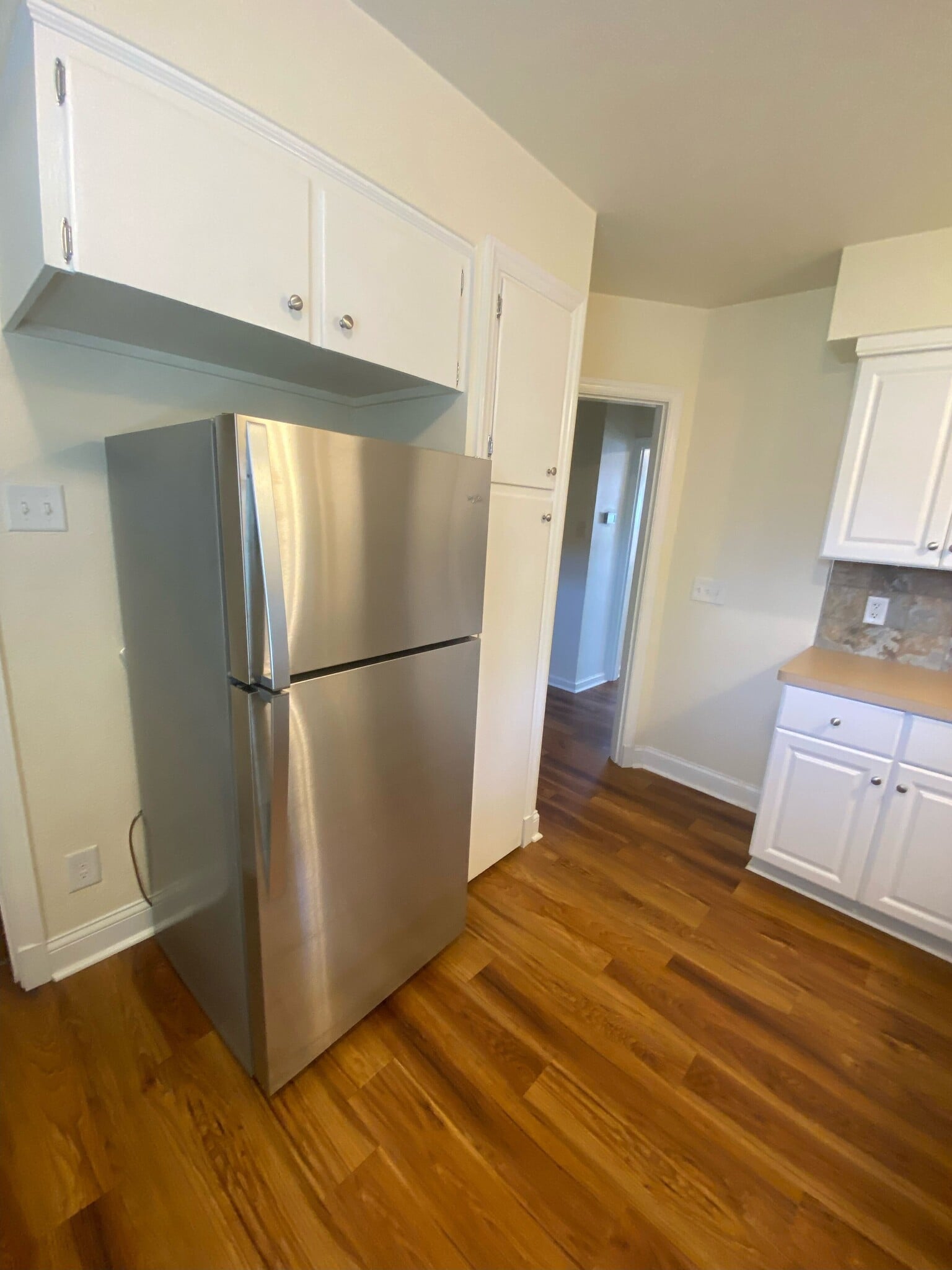 Kitchen - 1106 Acorn Dr
