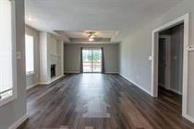 Building Photo - 2 Bed, 2 Bath in Southwest Springfield