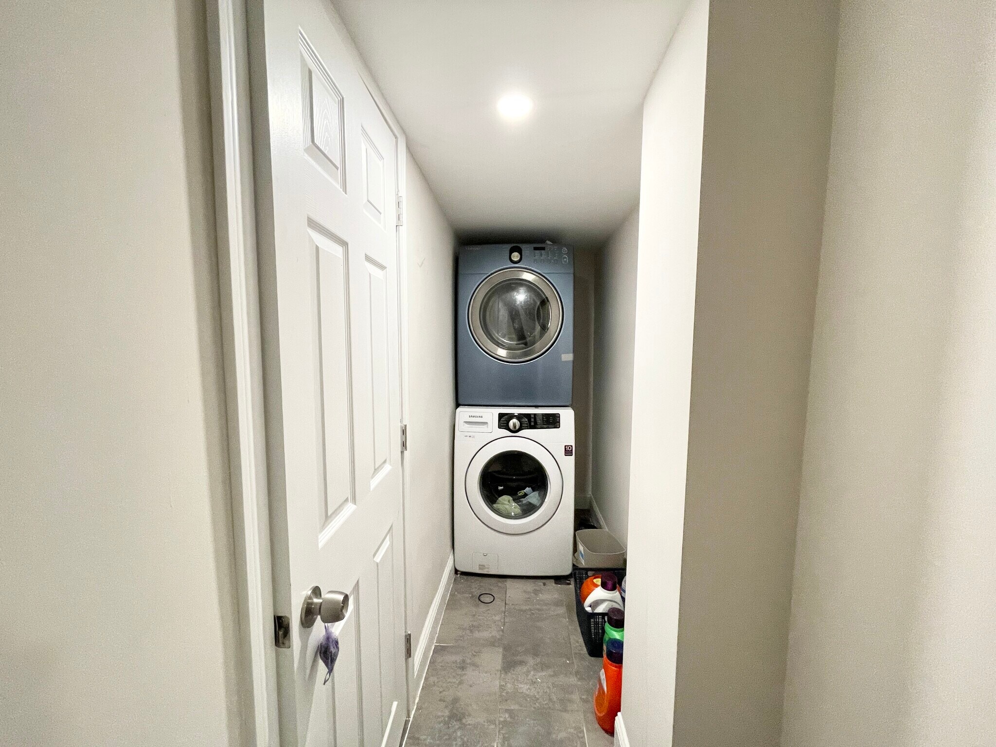 Building Photo - 33 Sumner St