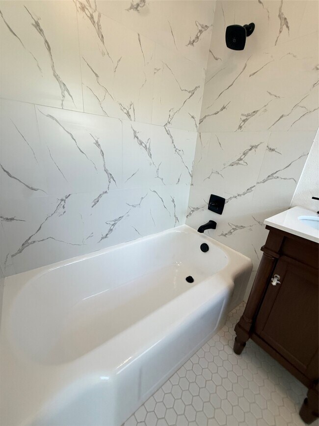 Building Photo - 1848 Portsmouth St