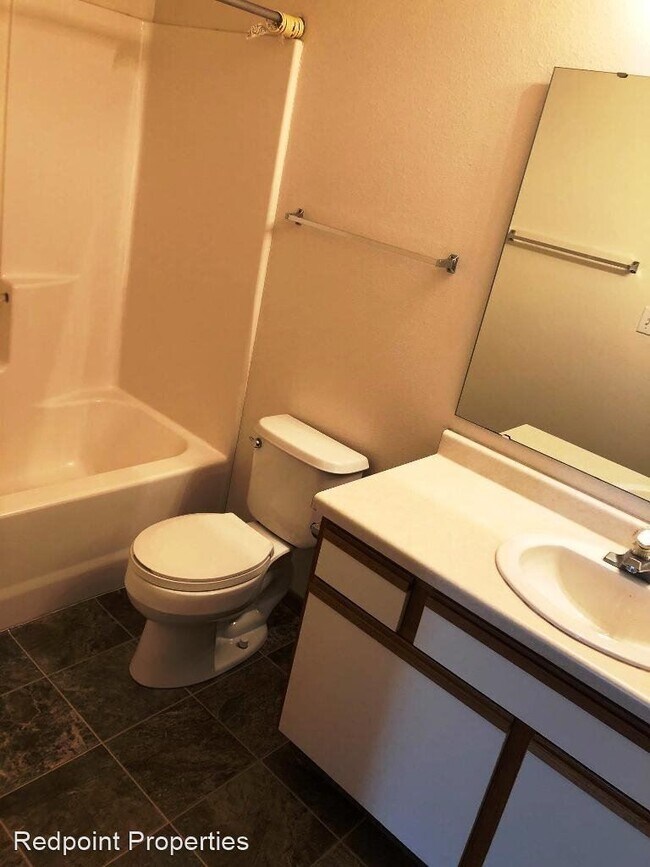 Building Photo - 1431 35th St S