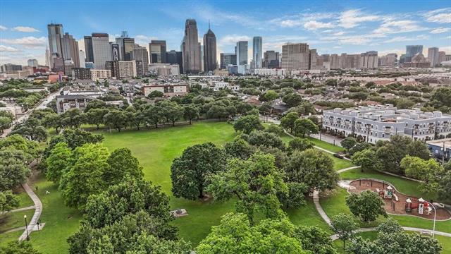 Building Photo - 3105 San Jacinto St