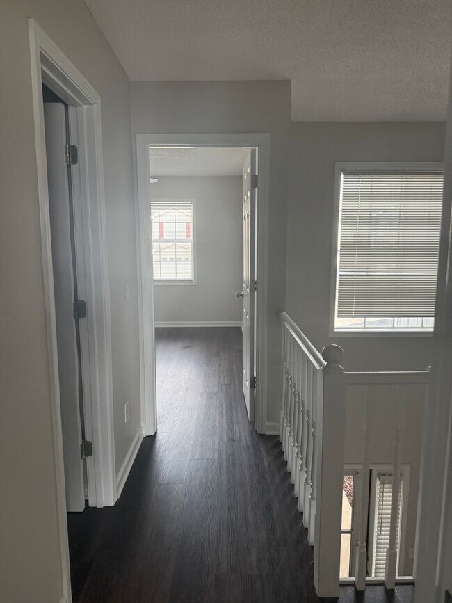 Building Photo - Available NOW- 113 Commons-Move in Special 1/2 off the first month rent with 12-month Lease