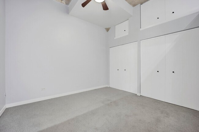 Building Photo - 1111 W 15th St