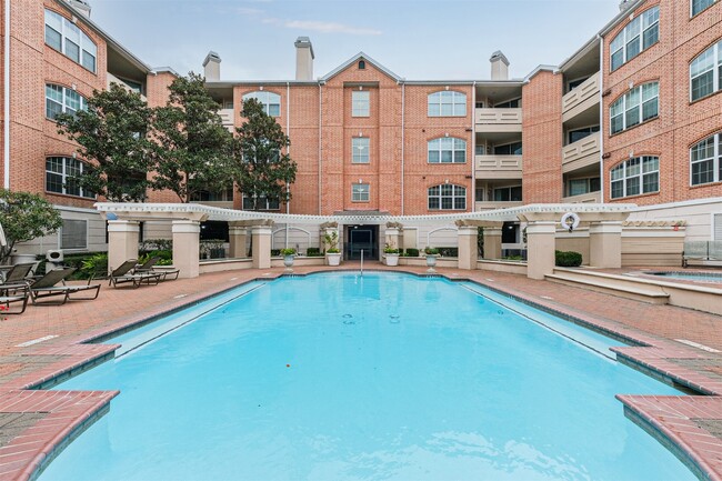 Building Photo - 2111 Welch St