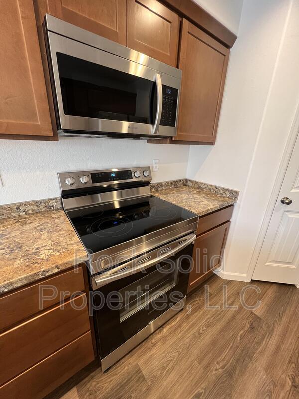 Building Photo - 1512 Danny Pl