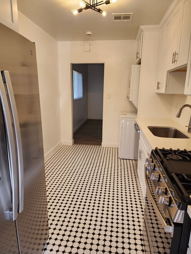Building Photo - #1044-AZ Abode Phoenix, LLC
