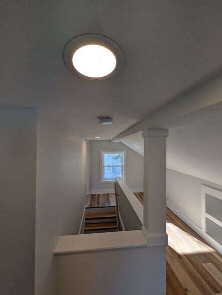 Building Photo - 125 Maple Manor Dr