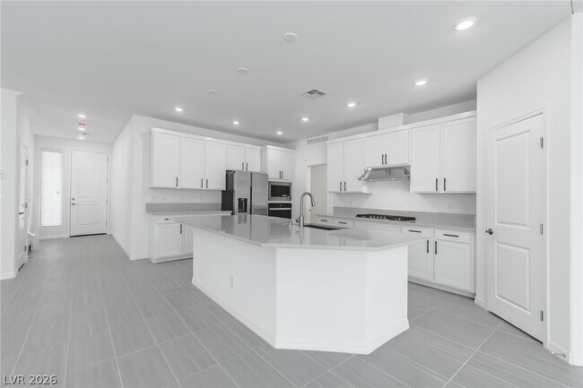 Building Photo - 7685 Vibrant Peak Ave