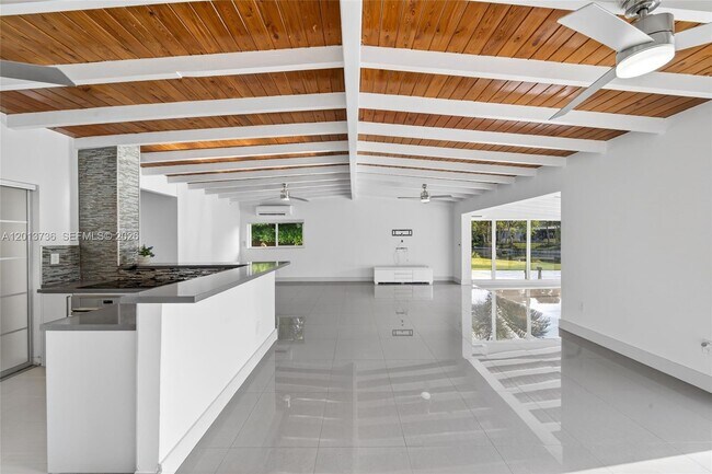 Building Photo - 11665 W Biscayne Canal Rd