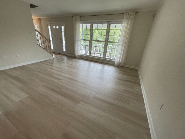 Building Photo - 2510 Heatherwood Ct