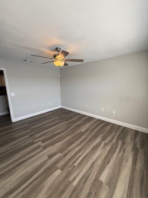 Building Photo - 1989 Summer Club Dr