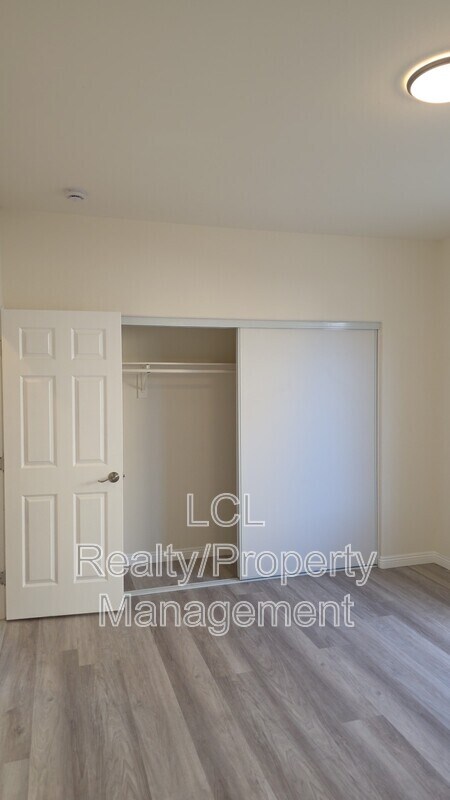 Building Photo - 6179 Cedar Creek Rd