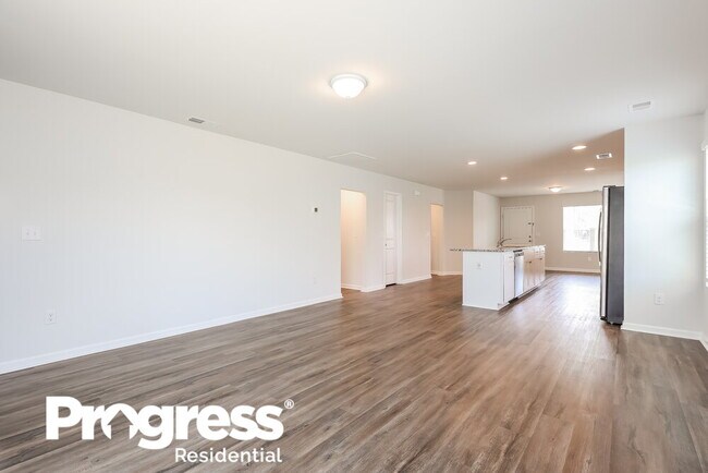 Building Photo - 851 S 851