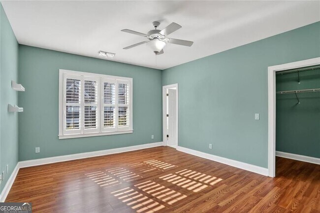 Building Photo - 3006 Riverstone Tr