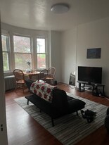 Building Photo - 1654 Denniston St