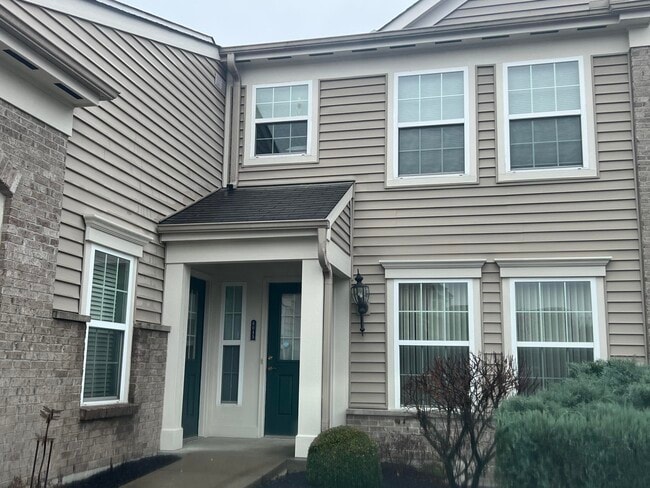 Primary Photo - 6045 Boulder View