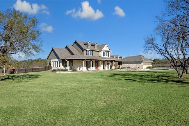 Building Photo - 100 Cross Trail