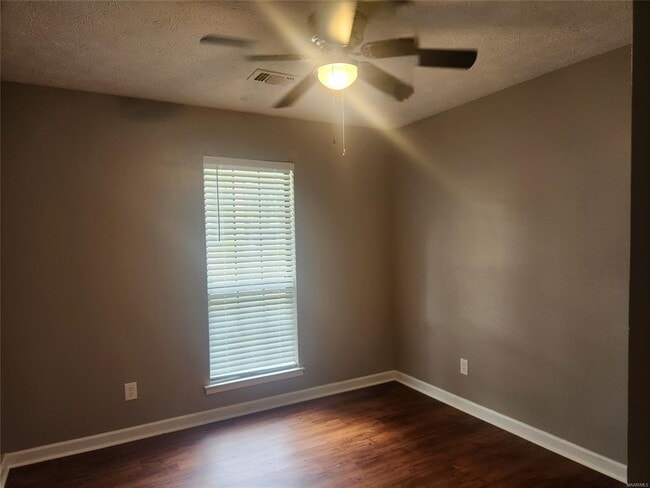 Building Photo - 1214 Camellia Woods Ct