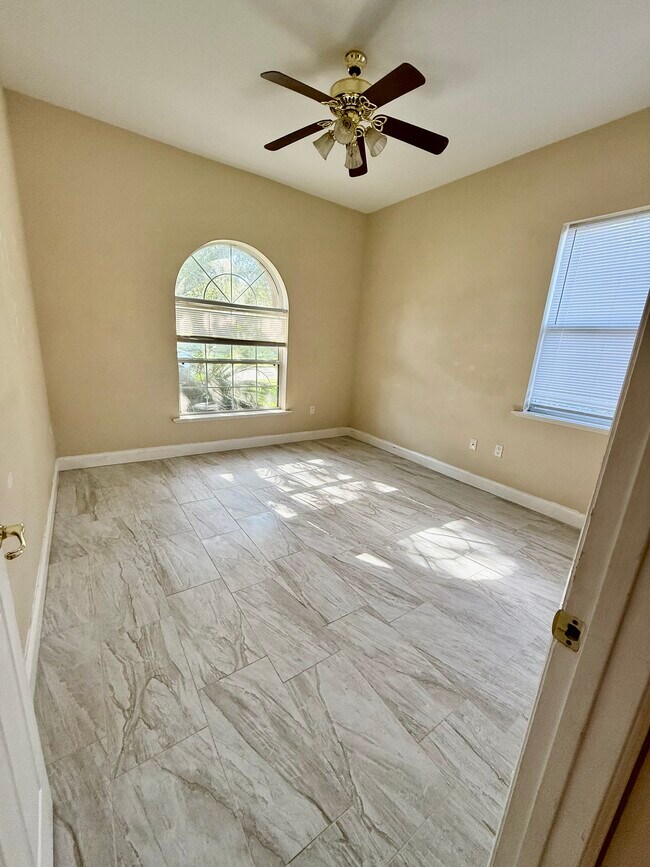 Building Photo - 3269 Hawks Ridge Dr