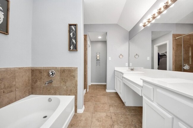 Building Photo - 3714 Tirranna Dr