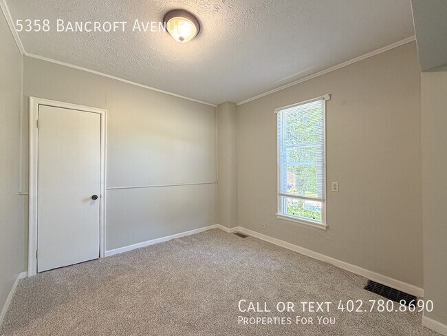 Building Photo - 5358 Bancroft Ave