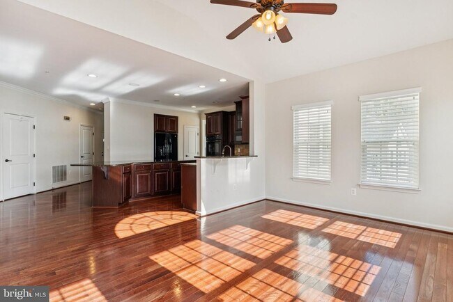 Building Photo - 15205 Orchard Farm Pl