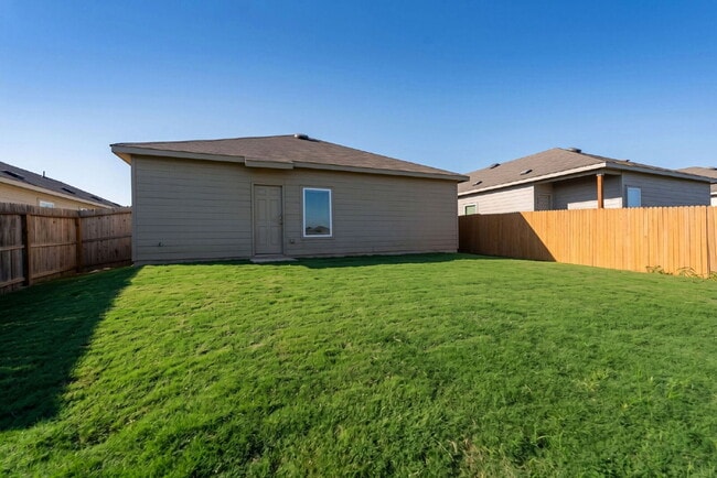 Building Photo - 7663 Stud Dr