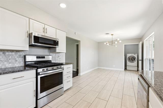 Building Photo - 519 Royal Crest Dr
