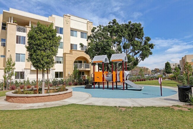 Building Photo - 13021 Central Ave