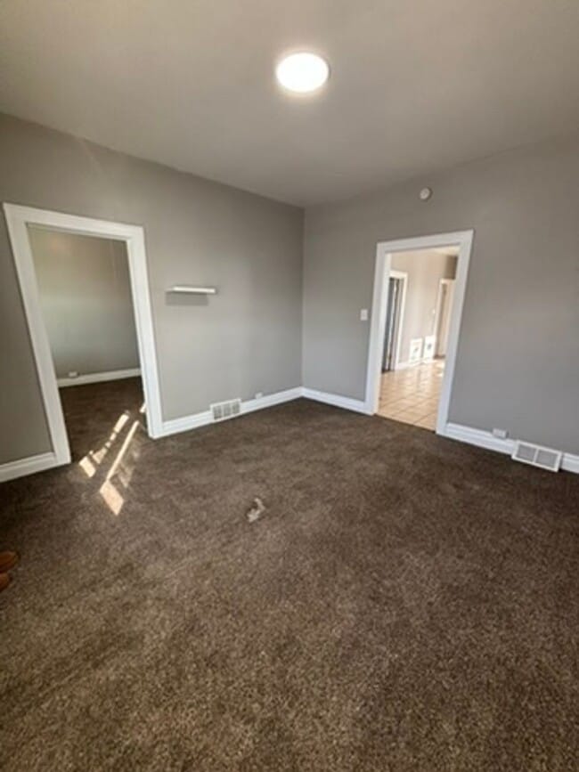 Building Photo - 3919 Deodar St