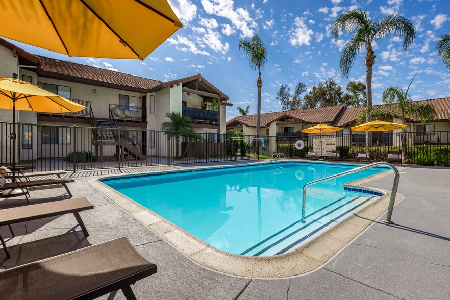 Primary Photo - Creekside Village Apartments