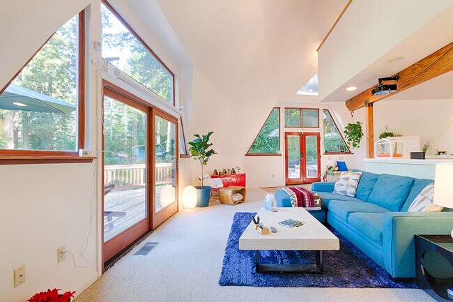 Building Photo - 18 Huckleberry Heights