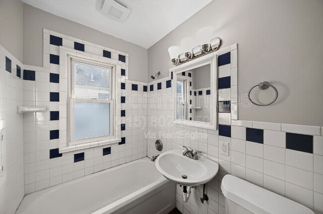 Building Photo - 126 Erie St