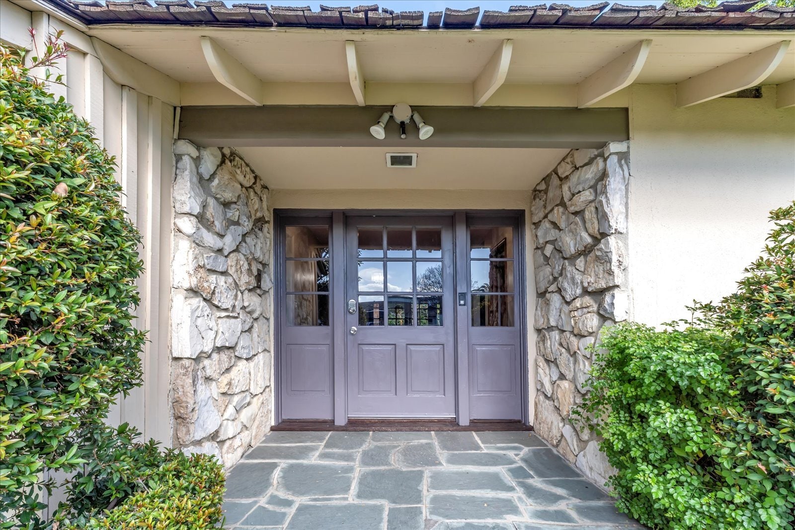 Building Photo - 16553 Hartsook St