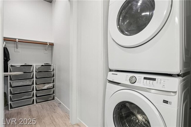 Building Photo - Downtown Las Vegas Luxury Condo with Moder...