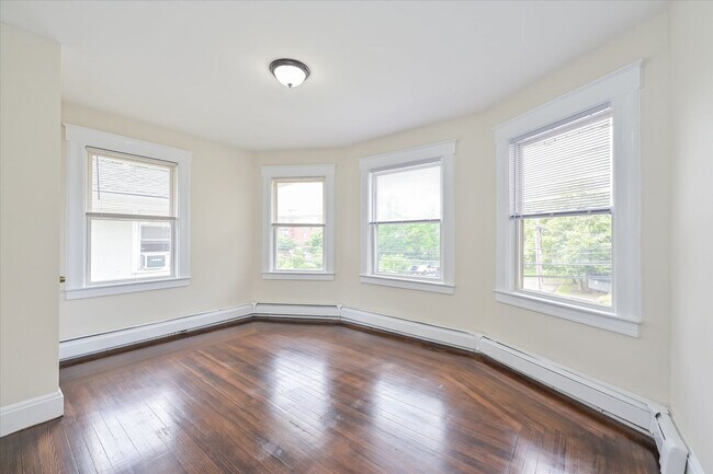 Building Photo - The Regis Montclair