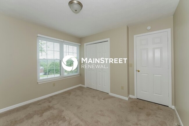 Building Photo - 1129 Mistletoe Cir
