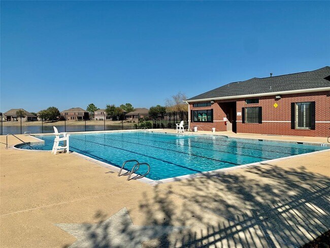 Building Photo - 8302 Kerrington Glen Dr