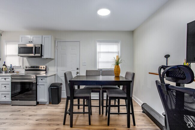 Guest Dining Room - 421 Honeywood Ave