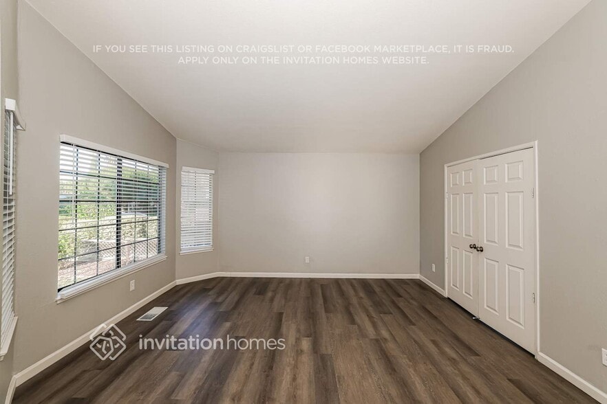 Building Photo - 1401 Mandarin Ct